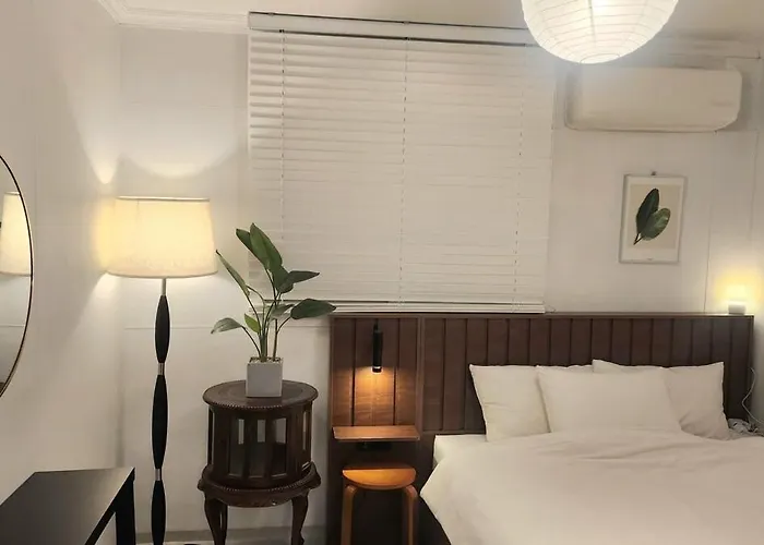 3minute Walk From Sinsa Station Plastic Surgery Skin 4-room Gangnam Station Garosu-gil Coex Family Friends Groups Comfortable * 서울특별시