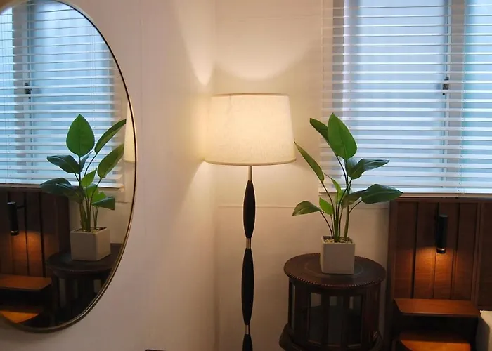 아파트 3minute Walk From Sinsa Station Plastic Surgery Skin 4-room Gangnam Station Garosu-gil Coex Family Friends Groups Comfortable